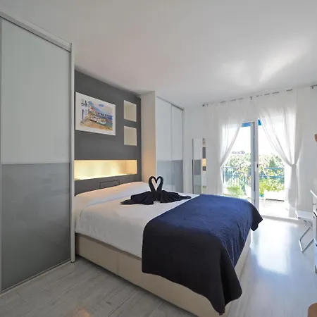 Duplex Penthouse & Pool